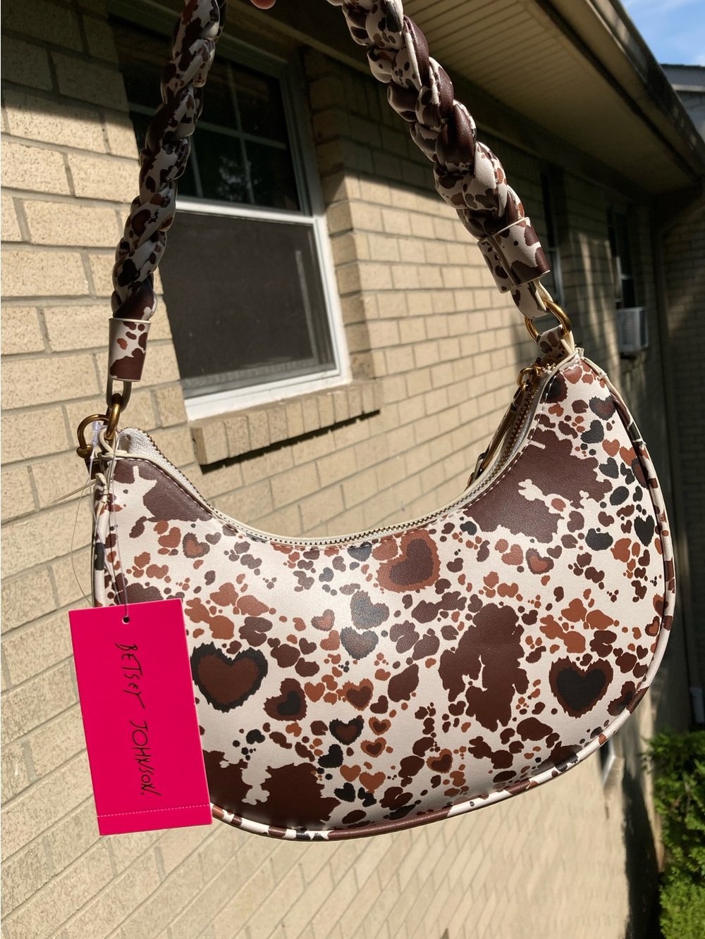 Betsey Johnson Crescent Shoulder Purse Brown White Cow Print Hearts Western - Picture 9 of 17